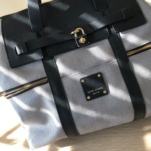 Authentic Henri and Bendel purse